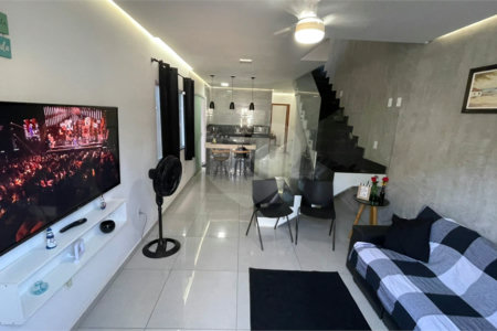 Casa à venda com 3 quartos, sendo 2 suítes, em Rasa, Armação dos Búzios, RJ