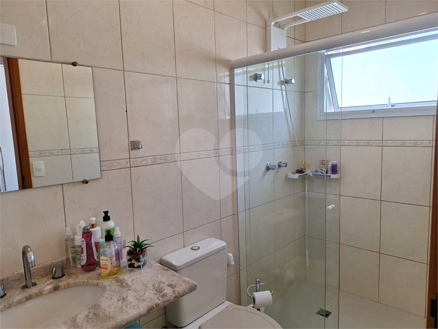 Sobrado à venda com 4 quartos, sendo 2 suítes, em Nova Petrópolis, São Bernardo do Campo, SP