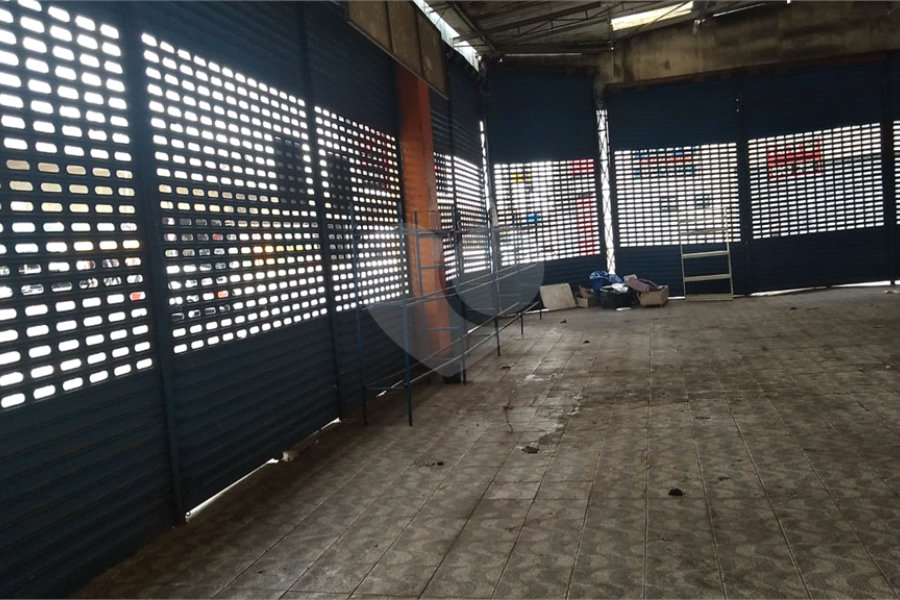 Prédio à venda em Pari, São Paulo, SP