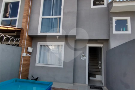 Casa à venda com 2 suítes no condomínio Residencial Camila., Rio de Janeiro - RJ