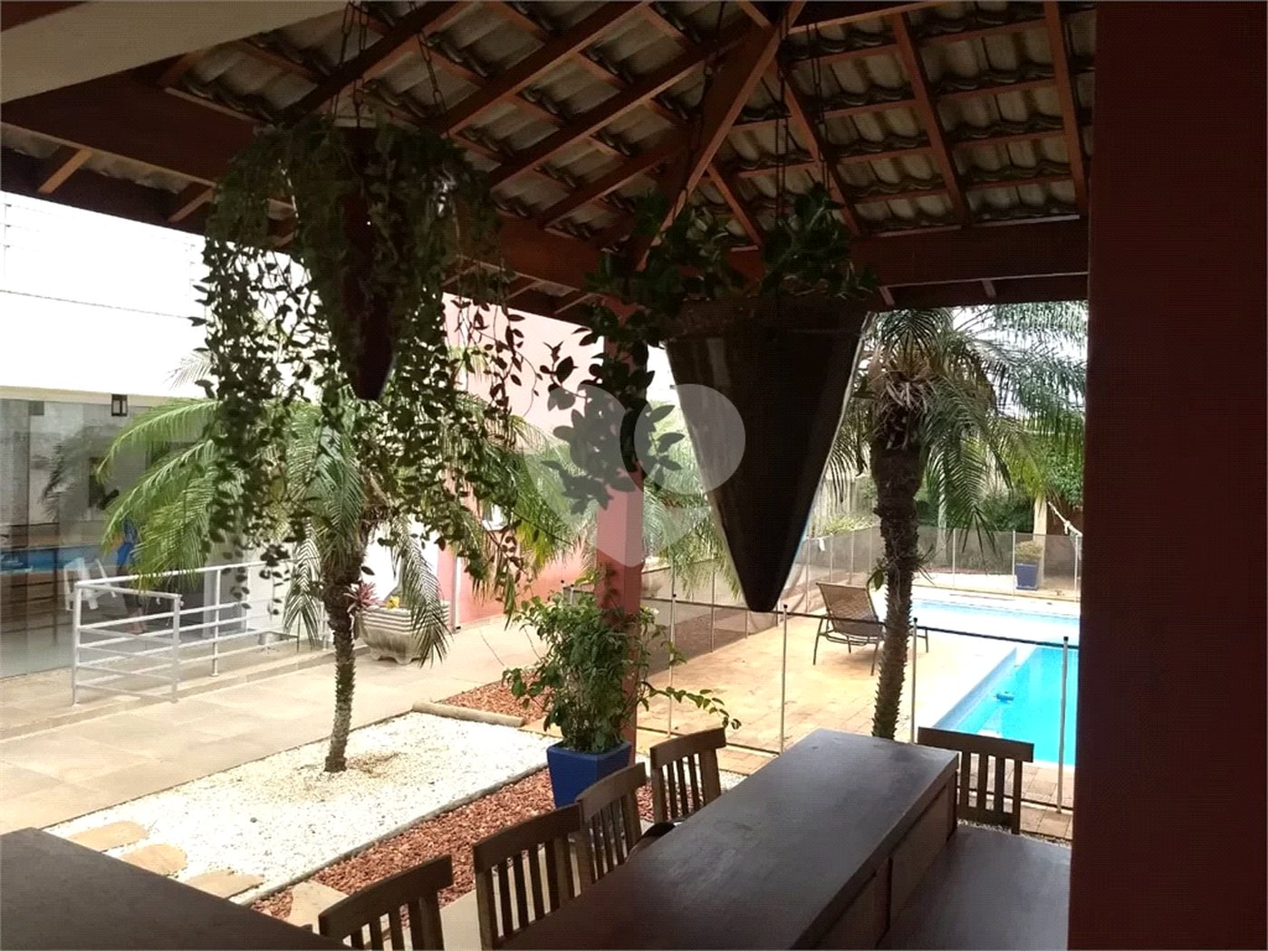 Casa à venda com 3 quartos, sendo 1 suíte, no condomínio Acmti - Colinas do Mosteiro, Terras de Itaici e Recanto dos Pássaros, Indaiatuba - SP