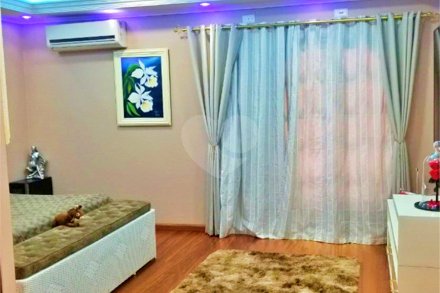 Casa à venda com 4 suítes em Jaguaré, São Paulo, SP
