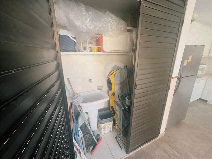 Casa em condomínio à venda com 4 quartos, sendo 2 suítes,  em Caravelas, Armação dos Búzios, RJ