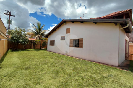 Sobrado à venda com 4 quartos, sendo 1 suíte,  em Parque dos Lagos, Ribeirão Preto, SP