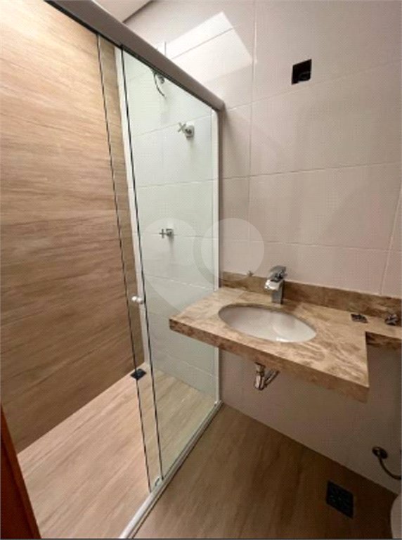 Sobrado à venda com 3 quartos, sendo 1 suíte,  em Jardim Pirajussara, São Paulo, SP
