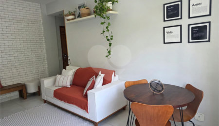 Apartamento à venda com 2 quartos, sendo 1 suíte,  em Tijuca, Rio de Janeiro, RJ
