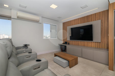 Apartamento à venda com 3 quartos, sendo 2 suítes, em Vila Romana, São Paulo, SP