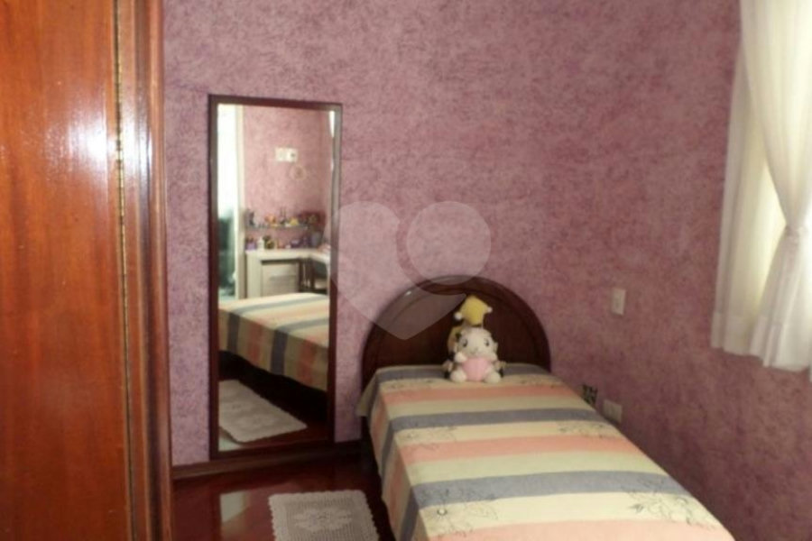 Casa à venda com 5 quartos, sendo 3 suítes,  em Parque Edu Chaves, São Paulo, SP