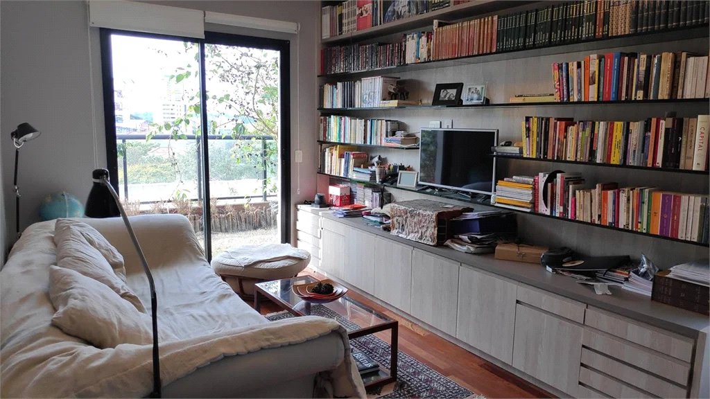 Apartamento à venda com 2 suítes em Vila Progredior, São Paulo, SP