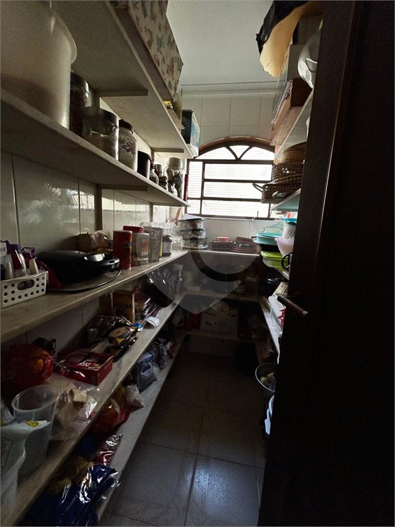 Sobrado à venda com 4 quartos, sendo 2 suítes,  em Parque Nova Suíça, Valinhos, SP
