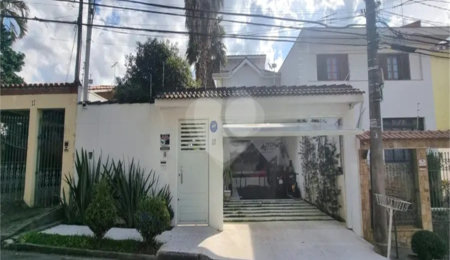 Sobrado à venda com 2 suítes em Jardim Virginia Bianca, São Paulo, SP