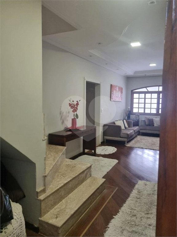 Sobrado à venda com 3 quartos, sendo 1 suíte,  em Vila Dom Pedro II, São Paulo, SP