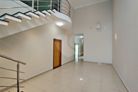 Sobrado à venda com 3 quartos, sendo 2 suítes, em Jardim Itália, Itapetininga, SP