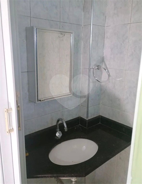 Sobrado à venda com 5 quartos em Vila Arriete, São Paulo, SP