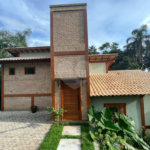 Sobrado à venda com 3 quartos, sendo 1 suíte,  em Serra da Cantareira, Mairiporã, SP