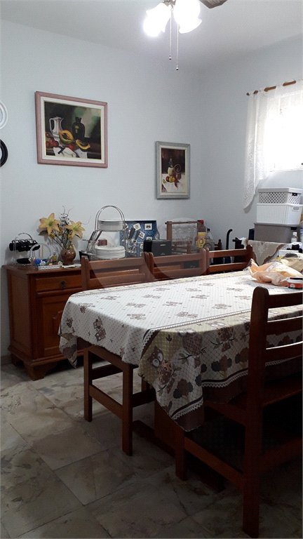 Sobrado à venda com 5 quartos, sendo 1 suíte, em Jardim Caravelas, São Paulo, SP