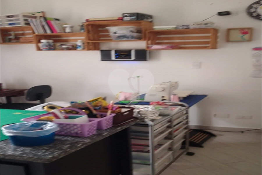 Casa à venda com 3 quartos, sendo 2 suítes, no condomínio Villa's Residencial, São Paulo - SP