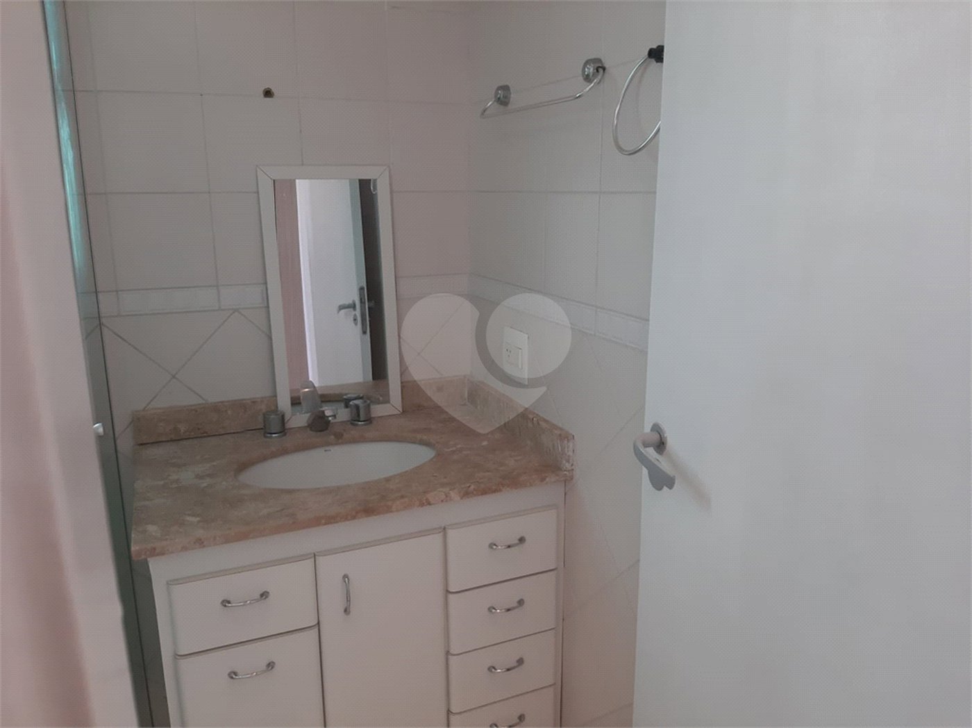 Apartamento à venda com 3 quartos, sendo 1 suíte,  em Santana, São Paulo, SP