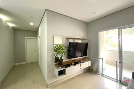 Apartamento à venda com 2 quartos, sendo 1 suíte,  em Jardim Caboré, São Paulo, SP