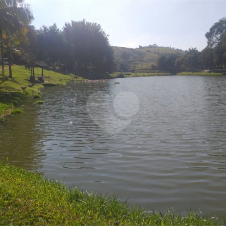 Sítio à venda com 4 quartos, sendo 1 suíte,  em Cruz das Almas, Biritiba-mirim, SP