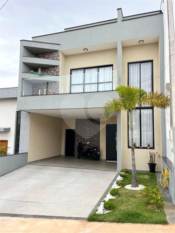 Casa à venda com 3 quartos, sendo 1 suíte, no condomínio Horto Florestal Villagio, Sorocaba - SP