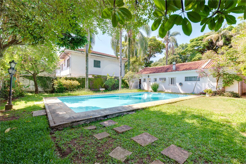Casa à venda com 3 suítes em Alto da Boa Vista, São Paulo, SP