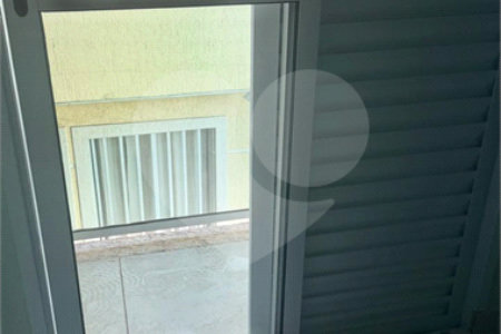 Casa à venda com 2 suítes no condomínio Residencial Real North Pedro, São Paulo - SP