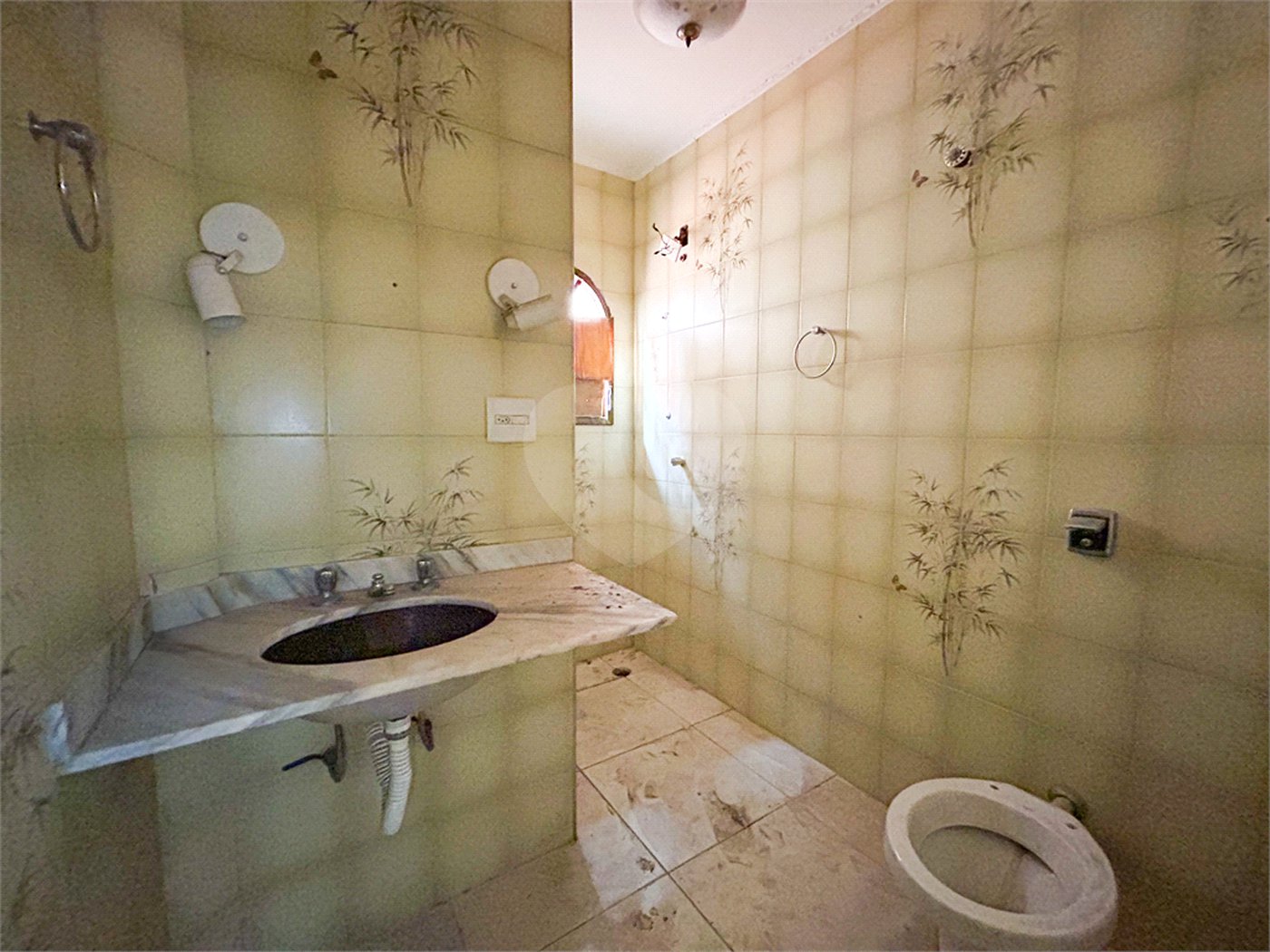 Sobrado à venda com 4 quartos, sendo 3 suítes, em Vila Libanesa, São Paulo, SP