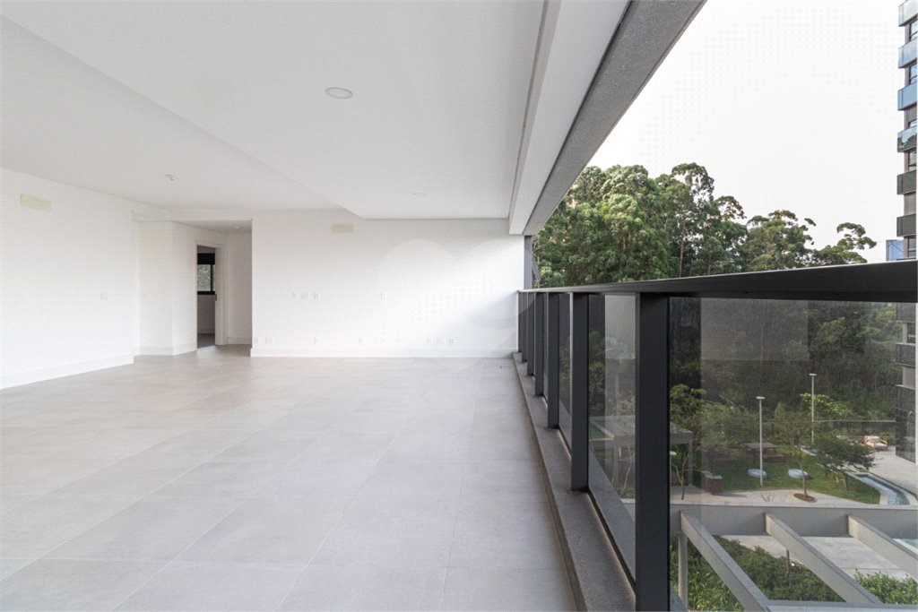 Apartamento à venda com 2 suítes em Jardim Morumbi, São Paulo, SP