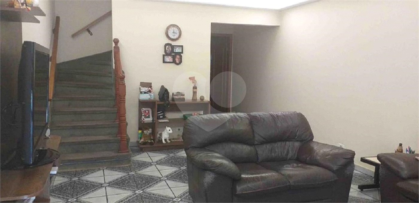 Sobrado à venda com 3 quartos em Água Fria, São Paulo, SP