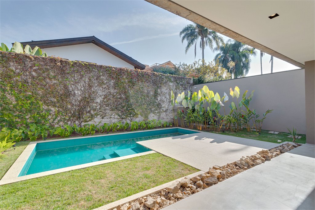 Casa de Vila à venda com 3 suítes em Granja Julieta, São Paulo, SP