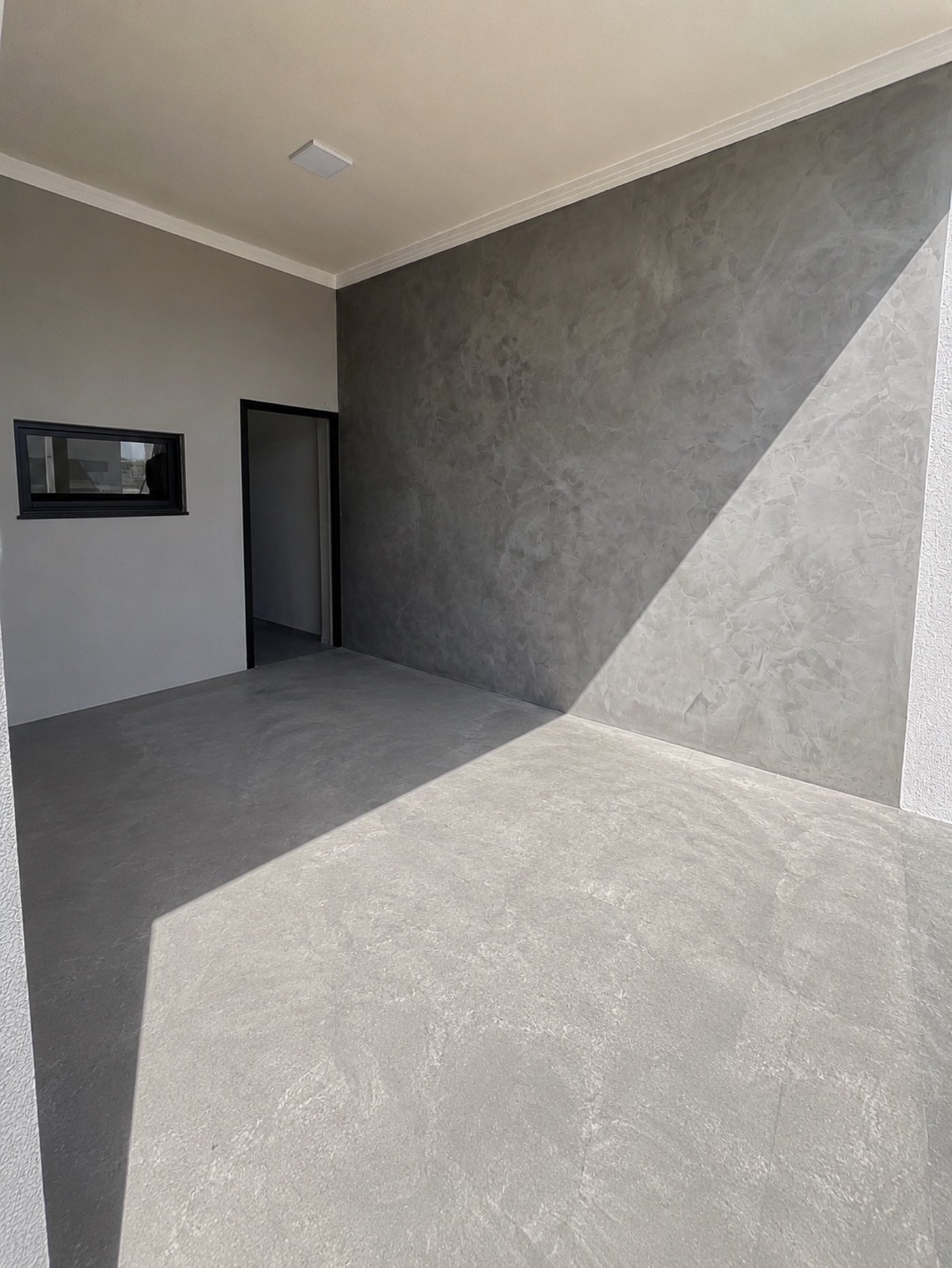Casa à venda com 3 quartos, sendo 1 suíte,  em Parque Residencial Quinta da Lagoa, Três Lagoas, MS