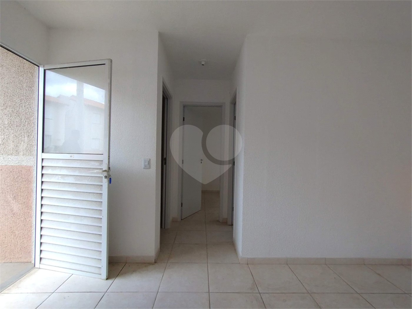 Apartamento à venda com 2 quartos em Residencial Cristal, Votorantim, SP