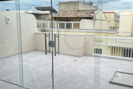 Cobertura à venda com 3 quartos, sendo 2 suítes, em Cachamorra, Rio de Janeiro, RJ