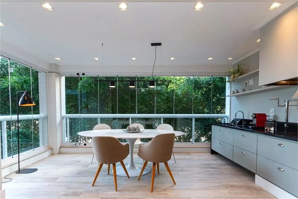 Apartamento à venda com 3 quartos, sendo 2 suítes, em Água Branca, São Paulo, SP