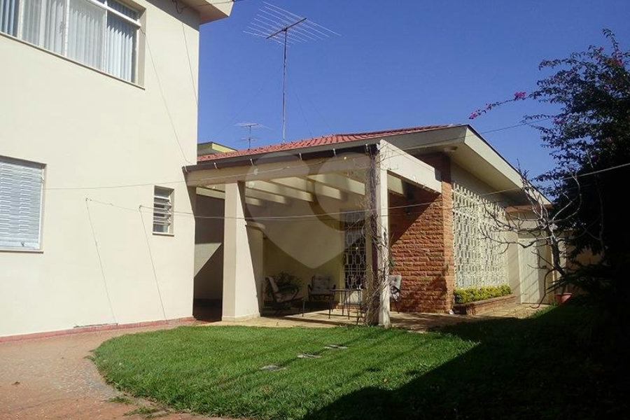 Casa à venda com 5 quartos, sendo 2 suítes, em Santana, São Paulo, SP