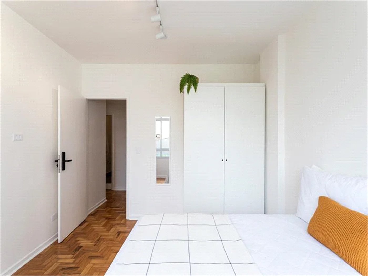 Apartamento à venda com 5 quartos, sendo 1 suíte, em Pinheiros, São Paulo, SP