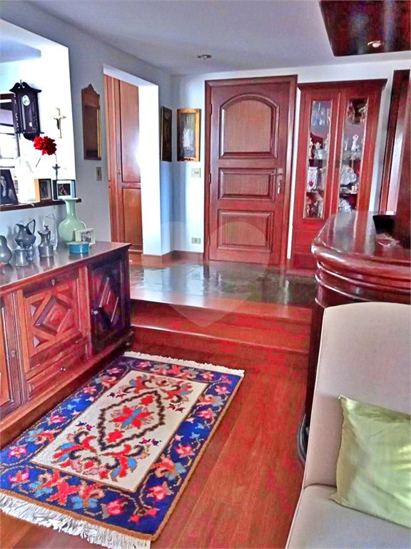 Apartamento à venda com 4 quartos, sendo 3 suítes, em Indianópolis, São Paulo, SP