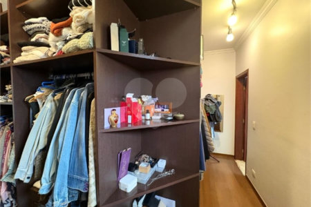 Casa à venda com 4 suítes no condomínio Granja Olga II, Sorocaba - SP