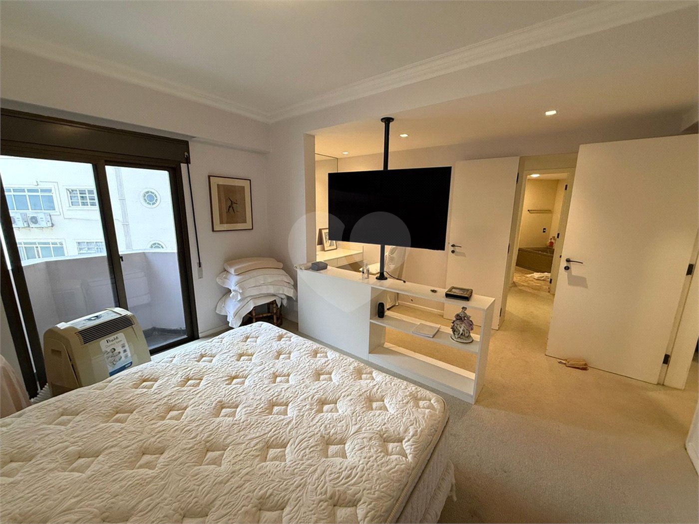 Apartamento à venda ou para alugar com 4 quartos, sendo 2 suítes, em Jardim Paulista, São Paulo, SP