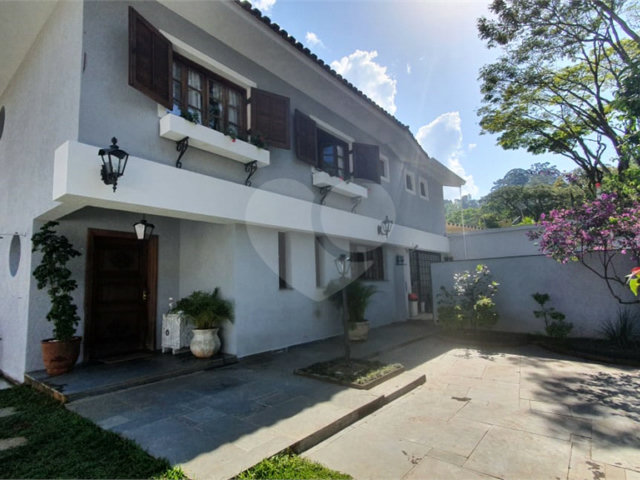 Sobrado à venda com 5 quartos, sendo 3 suítes,  em Jardim Virginia Bianca, São Paulo, SP