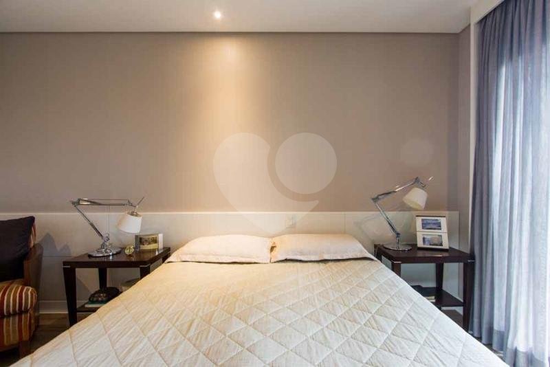 Apartamento à venda com 4 suítes em Jardim Marajoara, São Paulo, SP