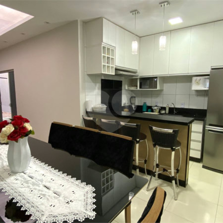 Casa à venda com 3 quartos, sendo 1 suíte, em Jardim Ibirapuera, Ponta Porã, MS
