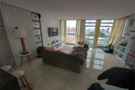Sobrado Novo e Espaçoso na Mooca – 2 Imóveis no Mesmo Terreno!