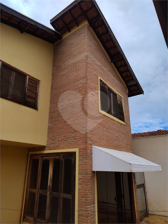 Excelente sobrado para venda no residencial Parati