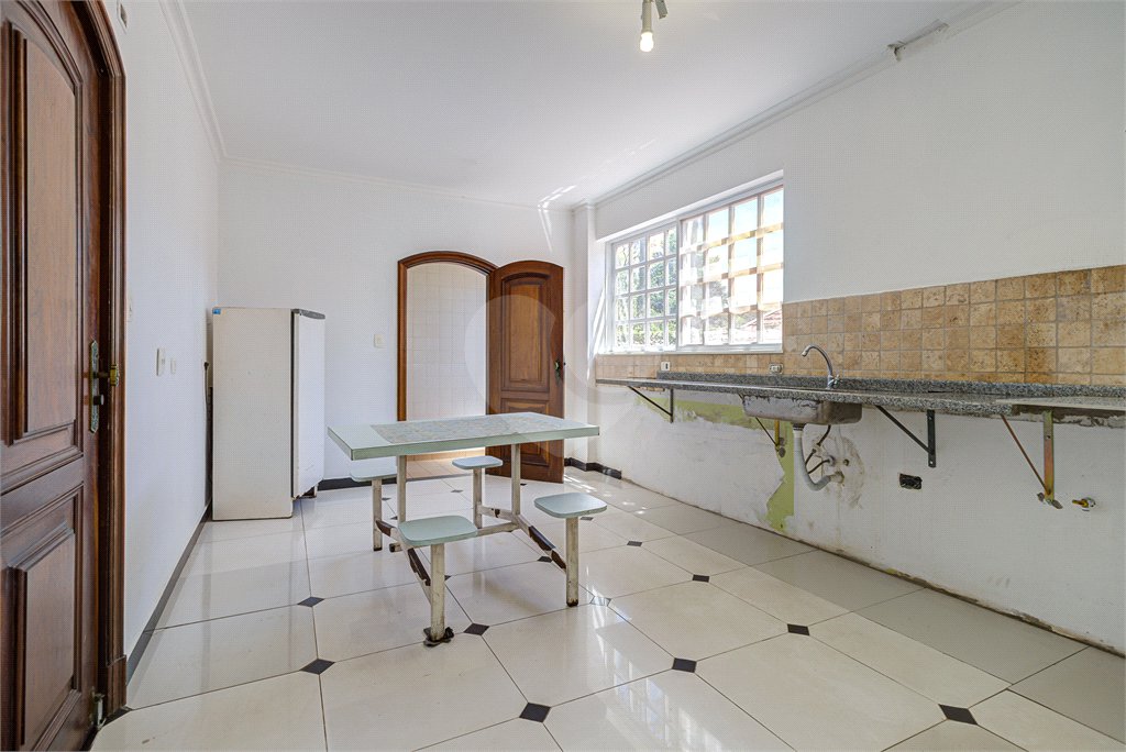 Casa à venda com 5 quartos, sendo 3 suítes, em Alto da Boa Vista, São Paulo, SP