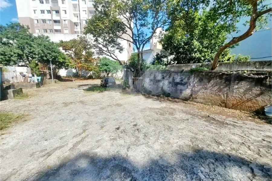 Terreno à venda em Vila Nivi, São Paulo, SP
