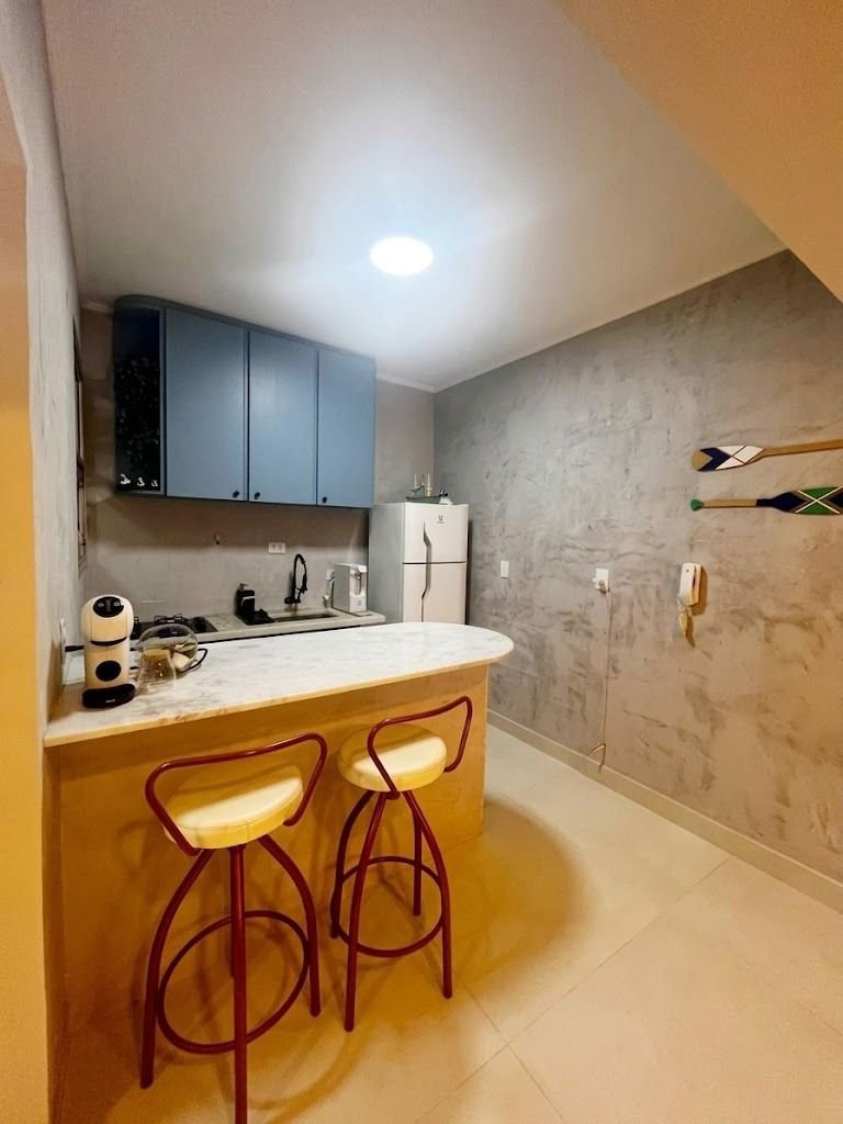 Apartamento com 2 dormitórios à venda, 76 m² por R$ 365.000,00 - Vila Júlia - Guarujá/SP