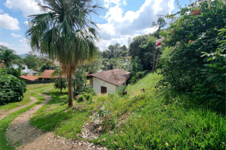 Casa à venda com 3 quartos, sendo 1 suíte, no condomínio São Joaquim, Vinhedo - SP