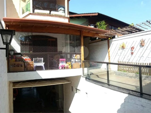 Sobrado à venda com 3 quartos, sendo 1 suíte,  em City Recanto Anastácio, São Paulo, SP
